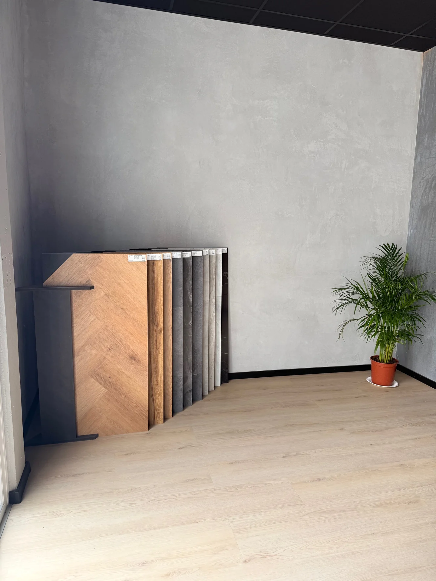 Luxus Vinylboden in edler Holzoptik - wasserfest und pflegeleicht für Breisach